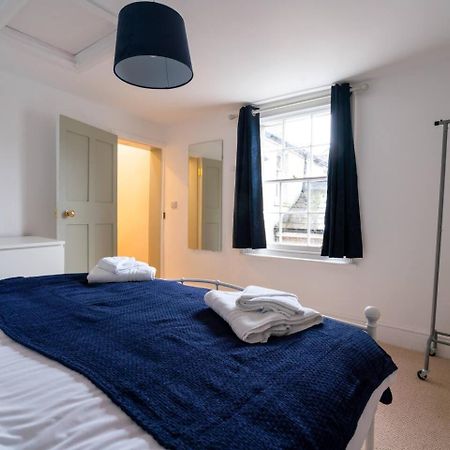Villa Pass The Keys Stylish Grade II Listed House Cheltenham Esterno foto