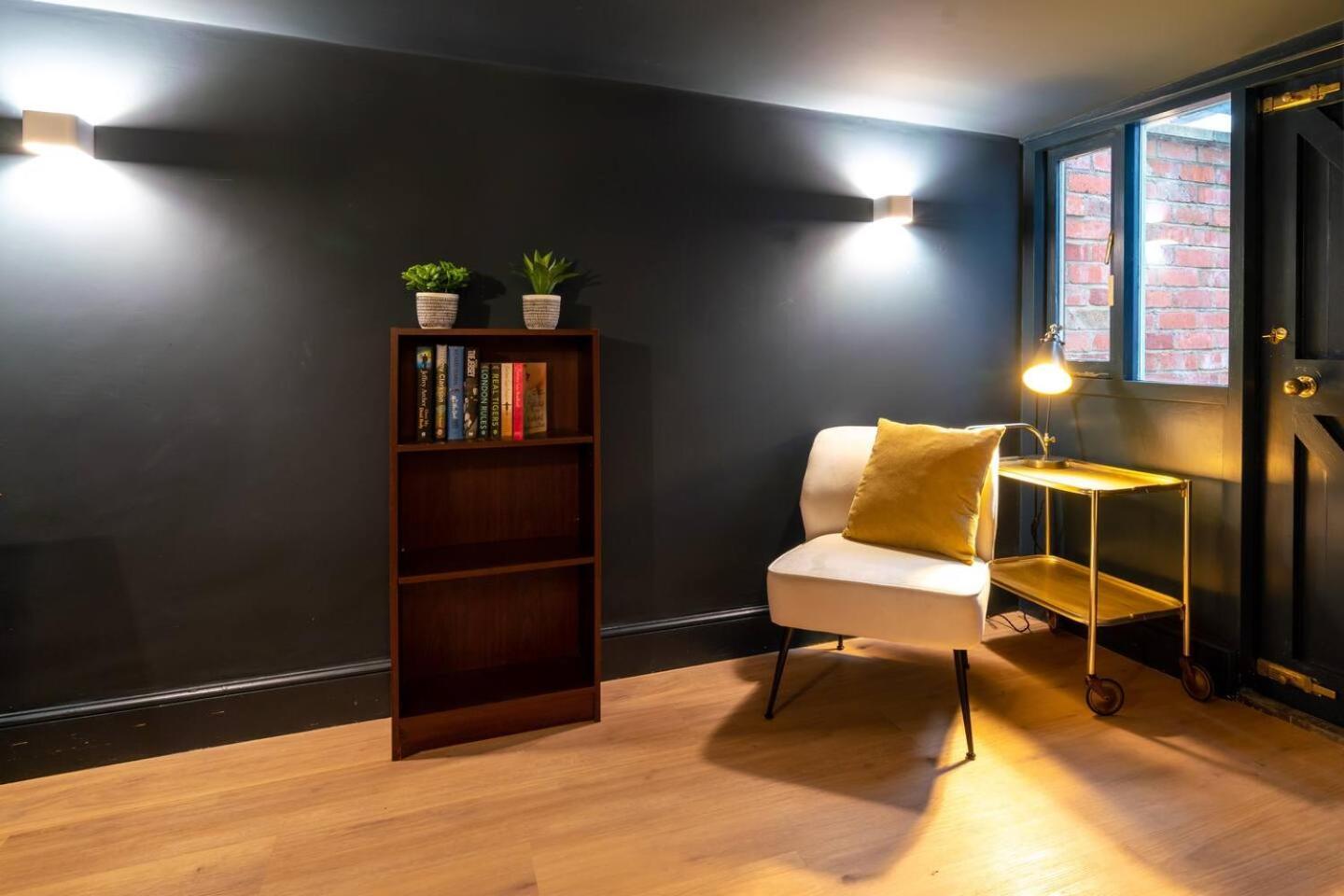 Villa Pass The Keys Stylish Grade II Listed House Cheltenham Esterno foto