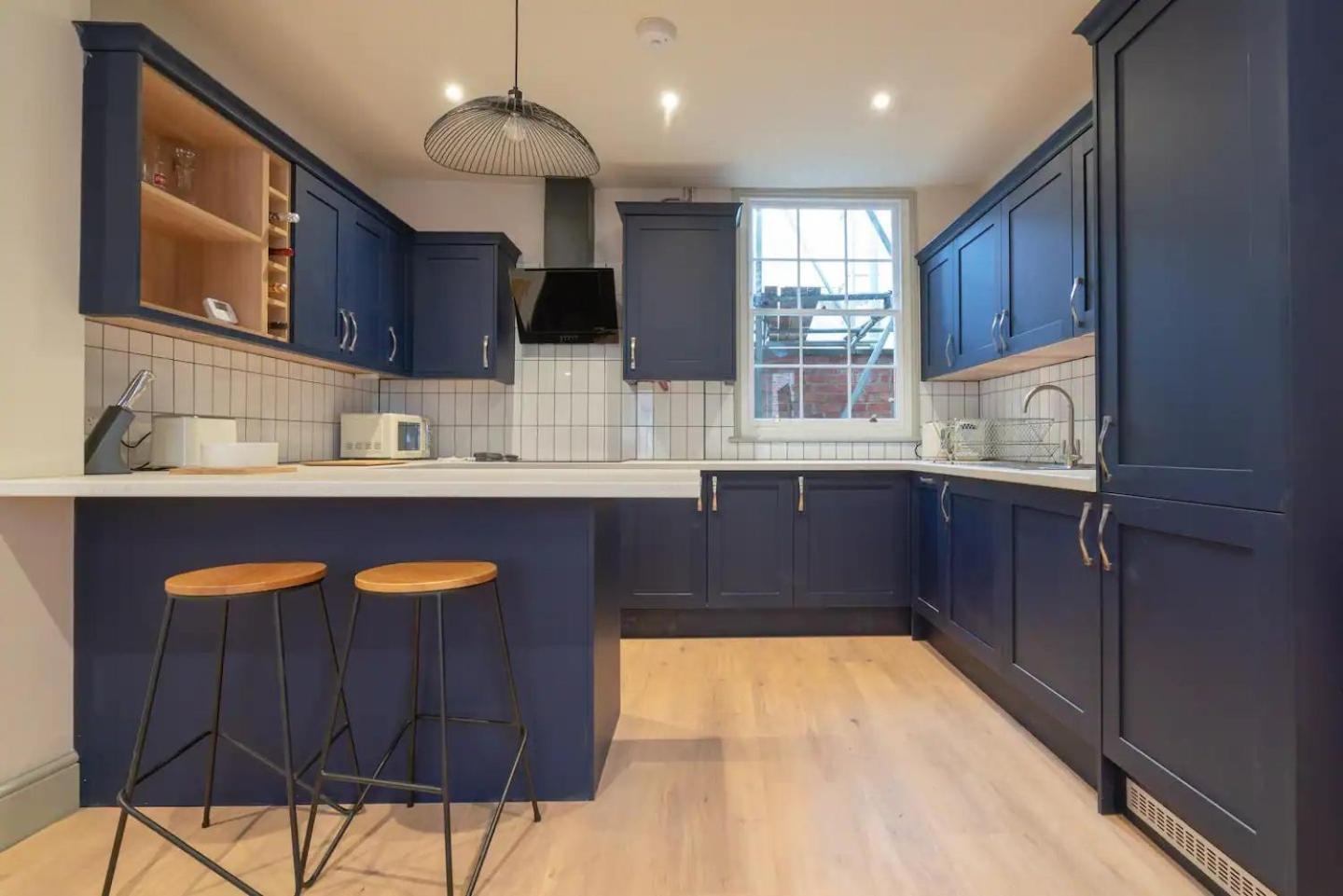 Villa Pass The Keys Stylish Grade II Listed House Cheltenham Esterno foto