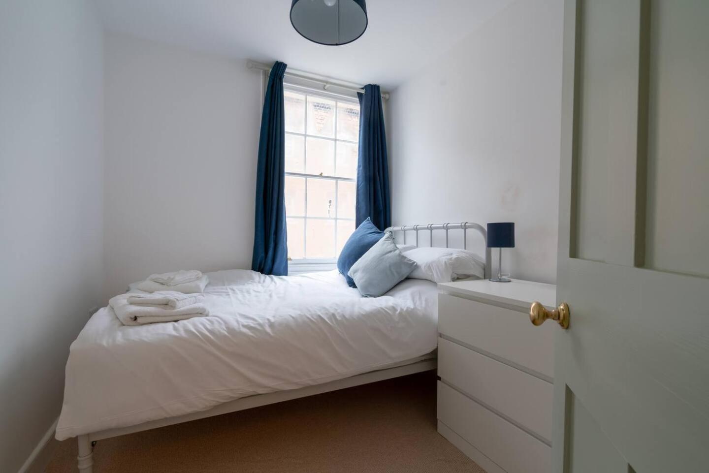 Villa Pass The Keys Stylish Grade II Listed House Cheltenham Esterno foto