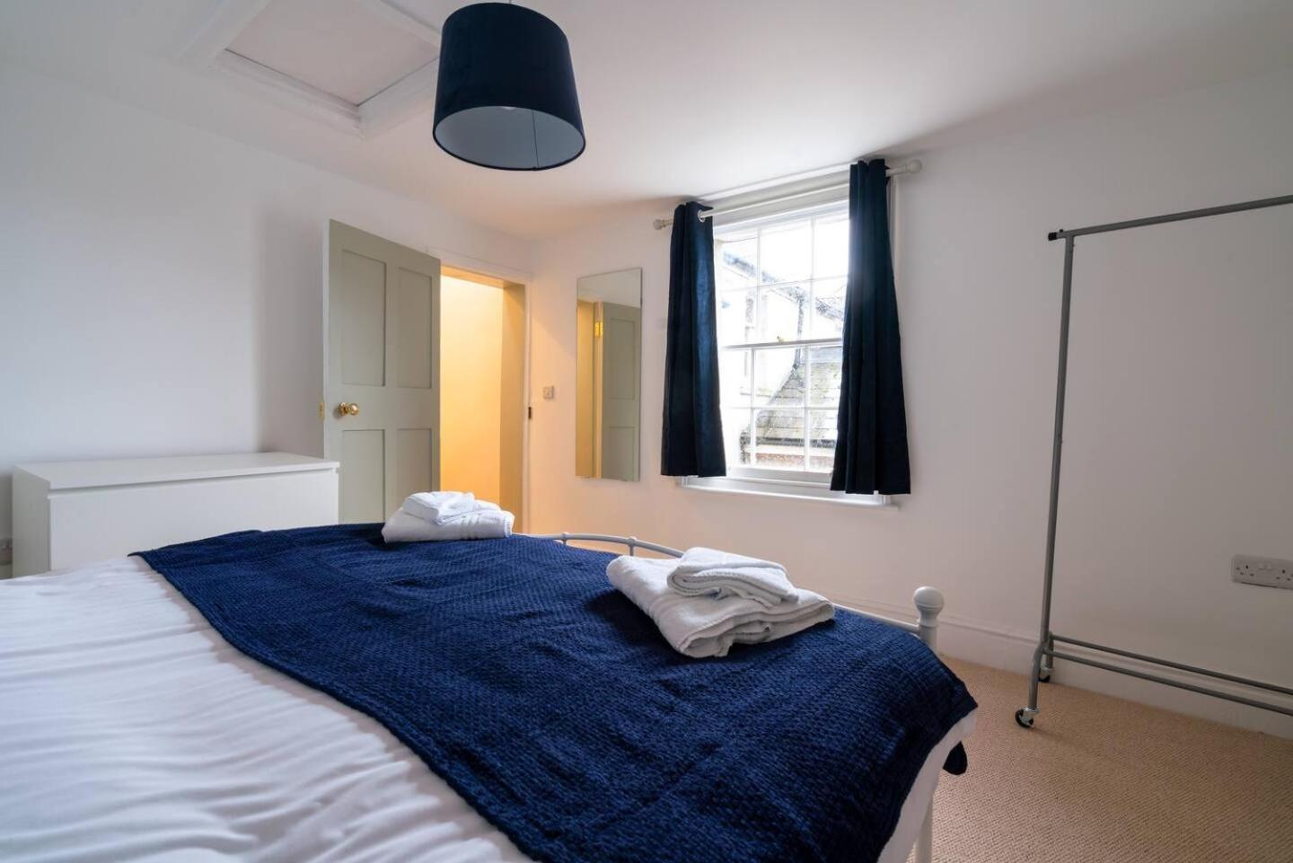 Villa Pass The Keys Stylish Grade II Listed House Cheltenham Esterno foto